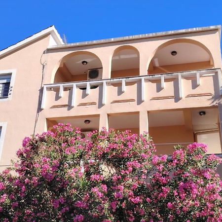 Apartments Eufemija Новалья Экстерьер фото
