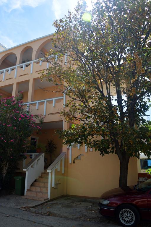 Apartments Eufemija Новалья Экстерьер фото